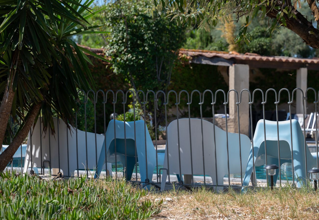 Villa in Marseillan - 34SCRIBO · La Scribote Sea and pool