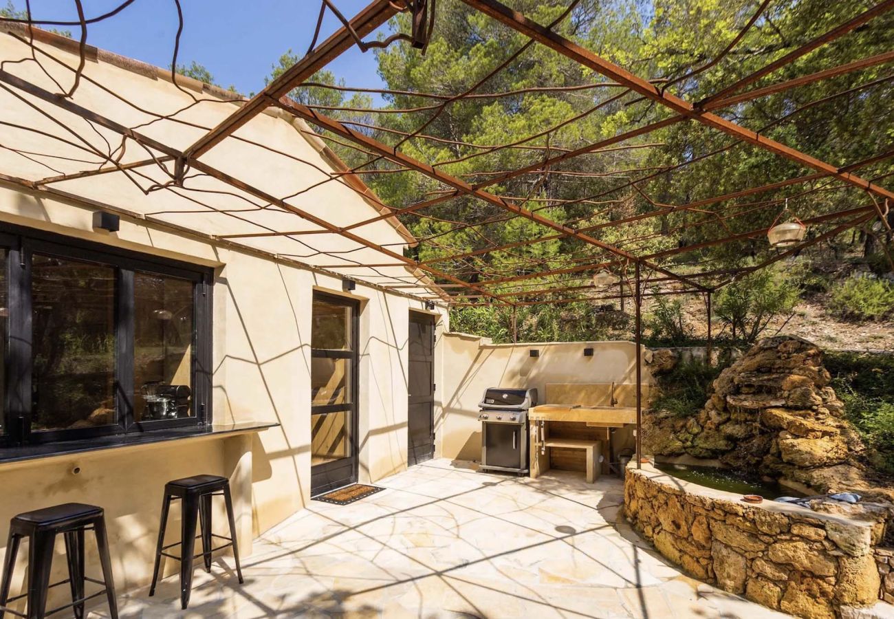 Villa in Cotignac - La Bergerie Caseneuve A Timeless Retreat in Provence