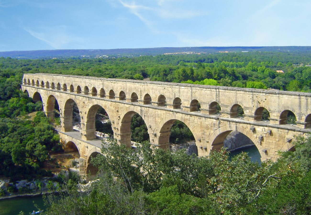 Villa à Saint-Quentin-la-Poterie - Jardin d'Uzès à proximité du village d'Uzès