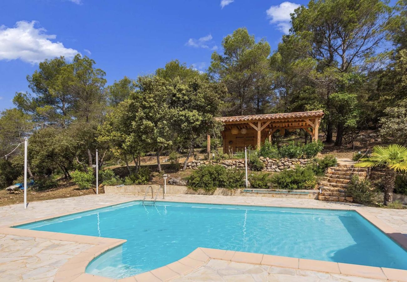 Villa à Cotignac - La Bergerie Caseneuve Un Refuge Intemporel en Provence