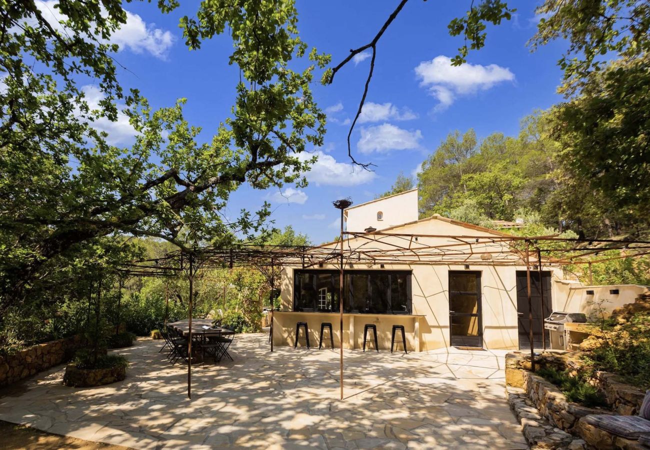 Villa à Cotignac - La Bergerie Caseneuve Un Refuge Intemporel en Provence