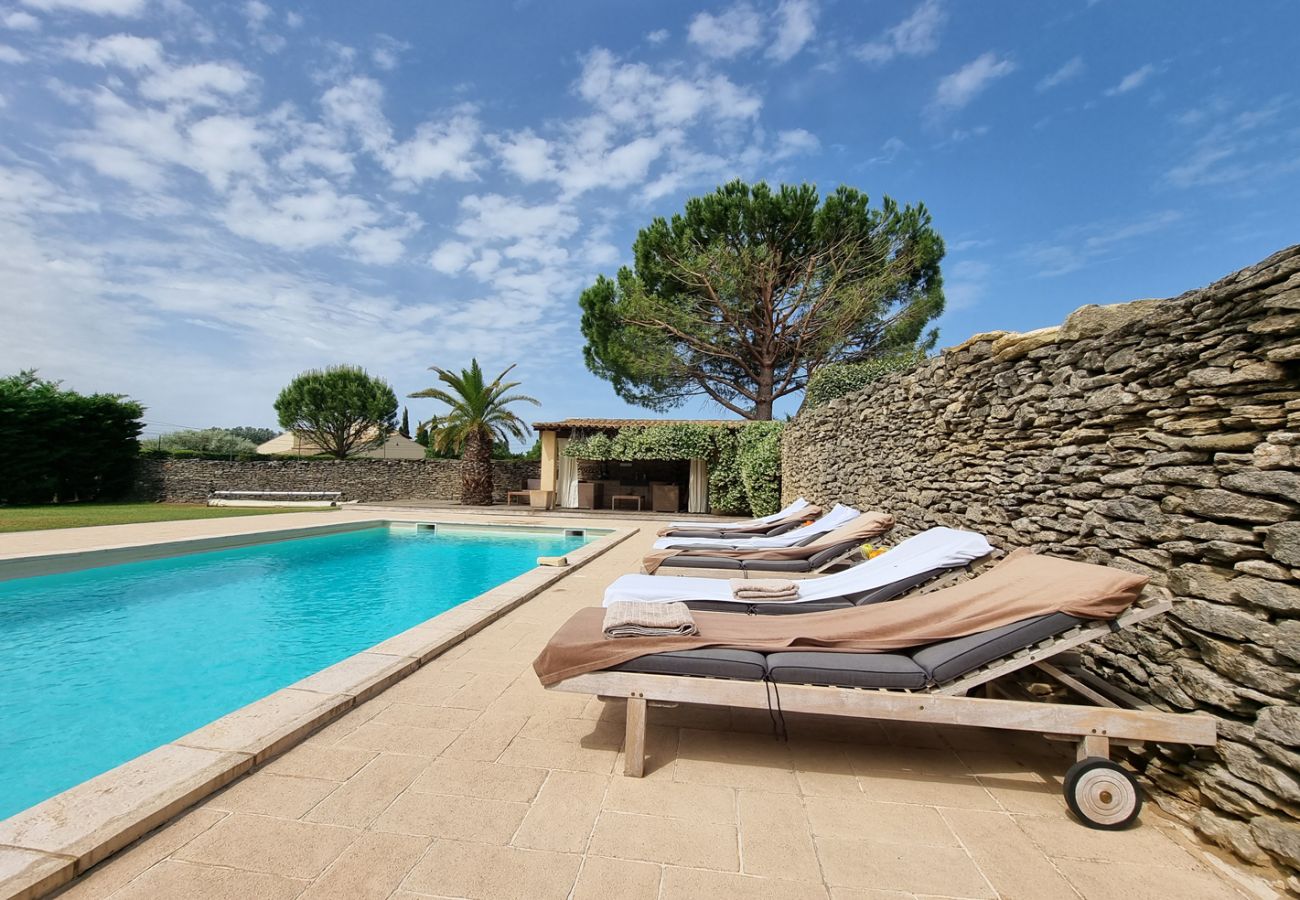 Villa in Saint-Quentin-la-Poterie - Jardin d'Uzès op loopafstand van het dorp