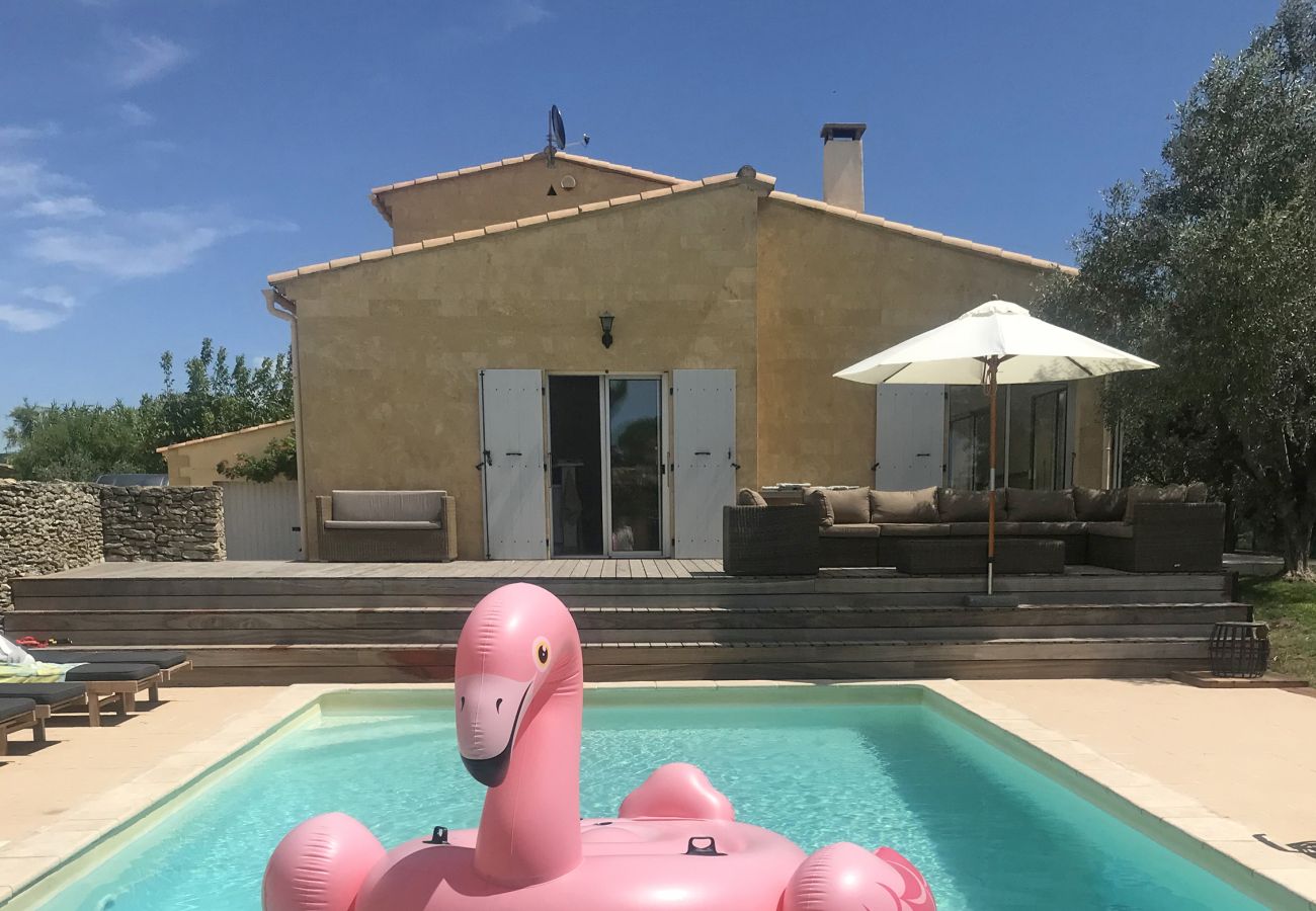 Villa in Saint-Quentin-la-Poterie - Jardin d'Uzès op loopafstand van het dorp